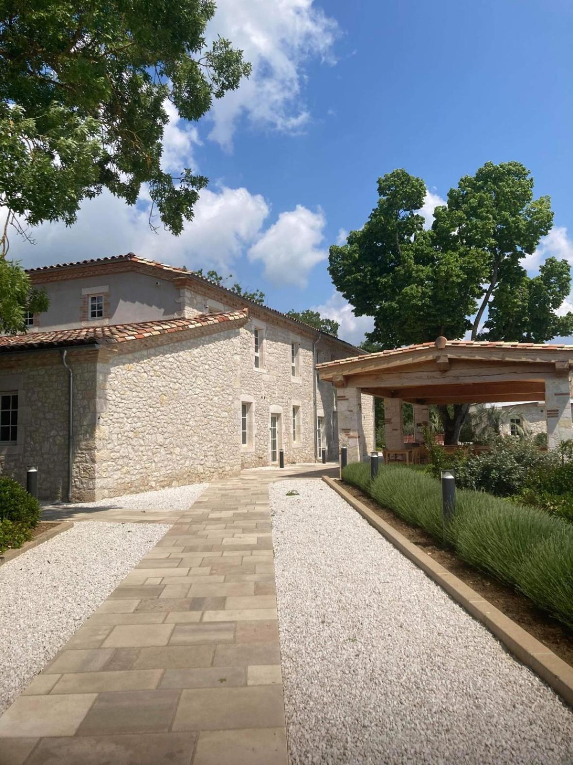 Chateau Lecusse - La Grande Roche - Hotel, Spa, Boutique & Restaurant Broze ภายนอก รูปภาพ