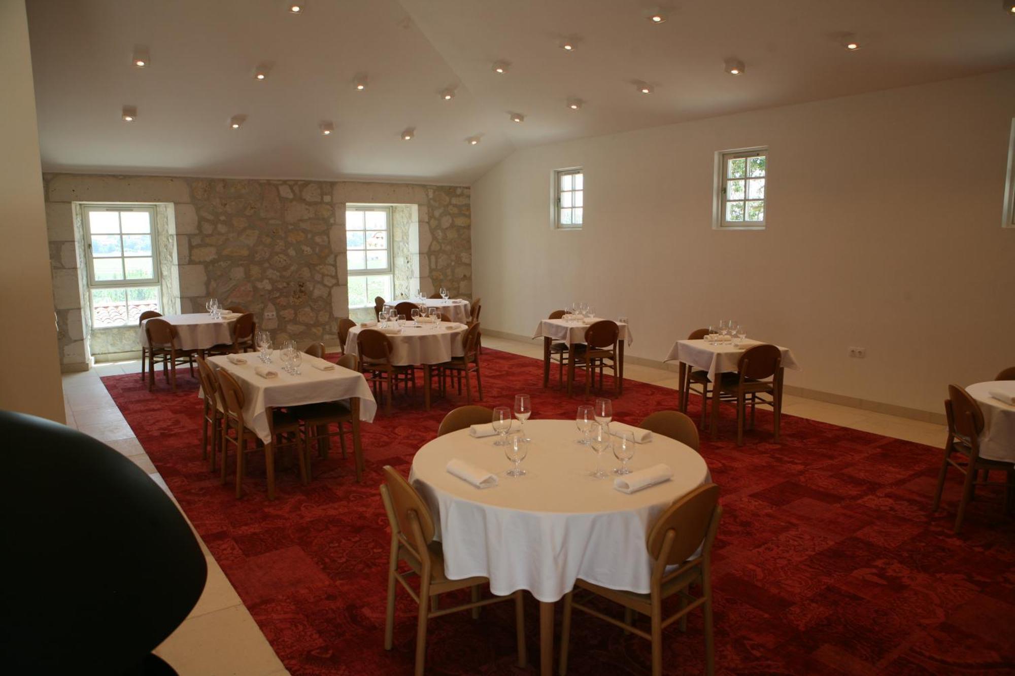 Chateau Lecusse - La Grande Roche - Hotel, Spa, Boutique & Restaurant Broze ภายนอก รูปภาพ