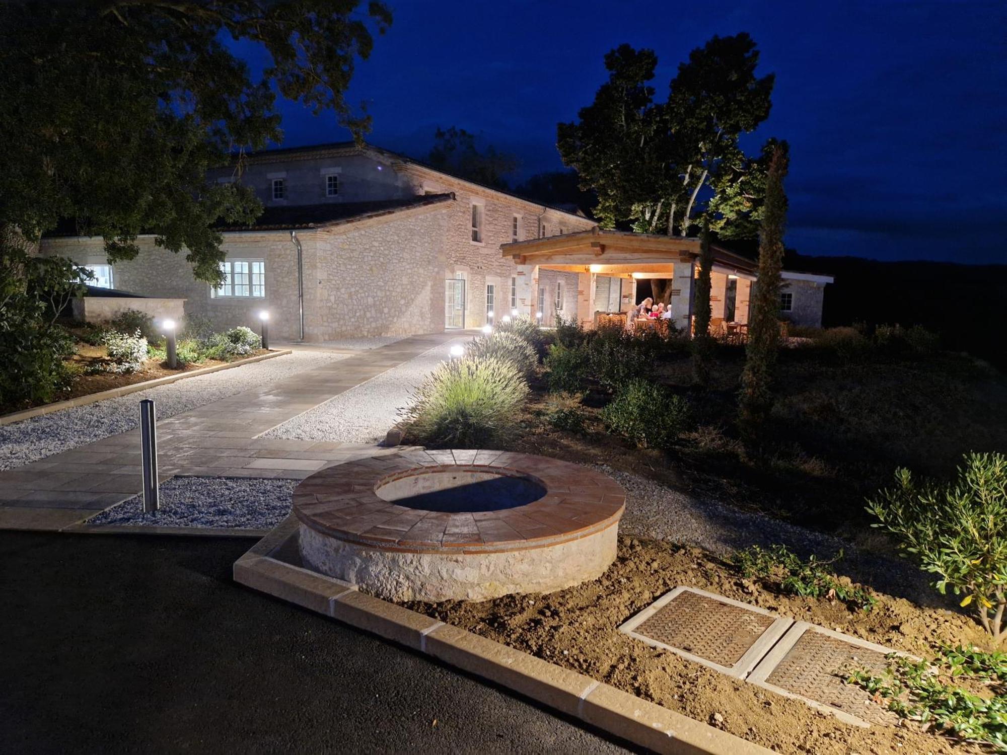 Chateau Lecusse - La Grande Roche - Hotel, Spa, Boutique & Restaurant Broze ภายนอก รูปภาพ
